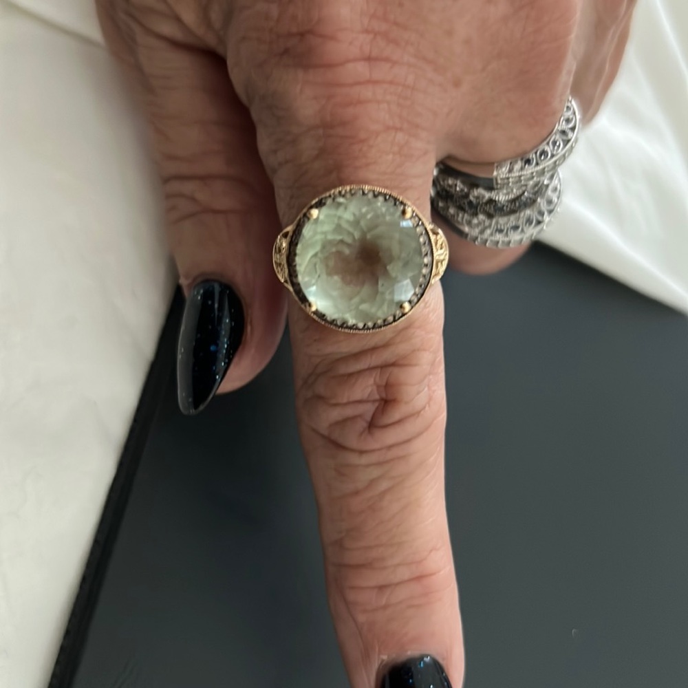 1  14kt gold ring, green amethyst.sz 9. Stamped 14k.